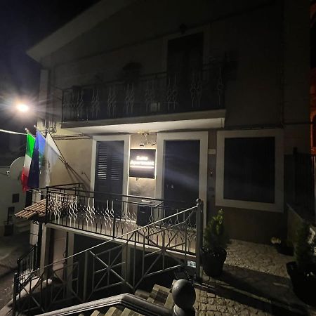 Castel Di Sangro Suite Apartment المظهر الخارجي الصورة